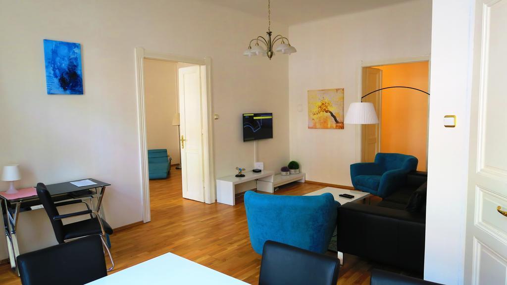 Old Town Square Superior - Valentin Appartement